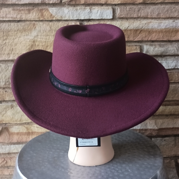 Frye Accessories - NWT FRYE Maroon Cowboy Style Hat with Floral Band